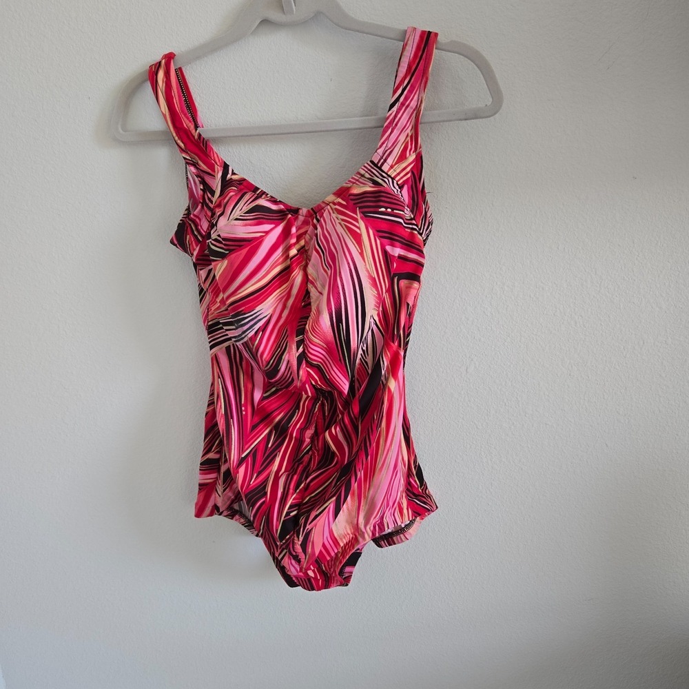 Maxine of Hollywood One Piece Swimsuit Womens 8 Pink Red Ruched Built-in Bra